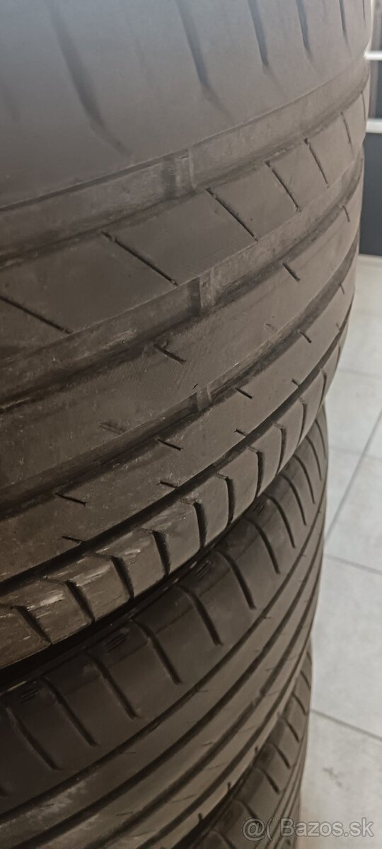 245/40 r 18 - 3