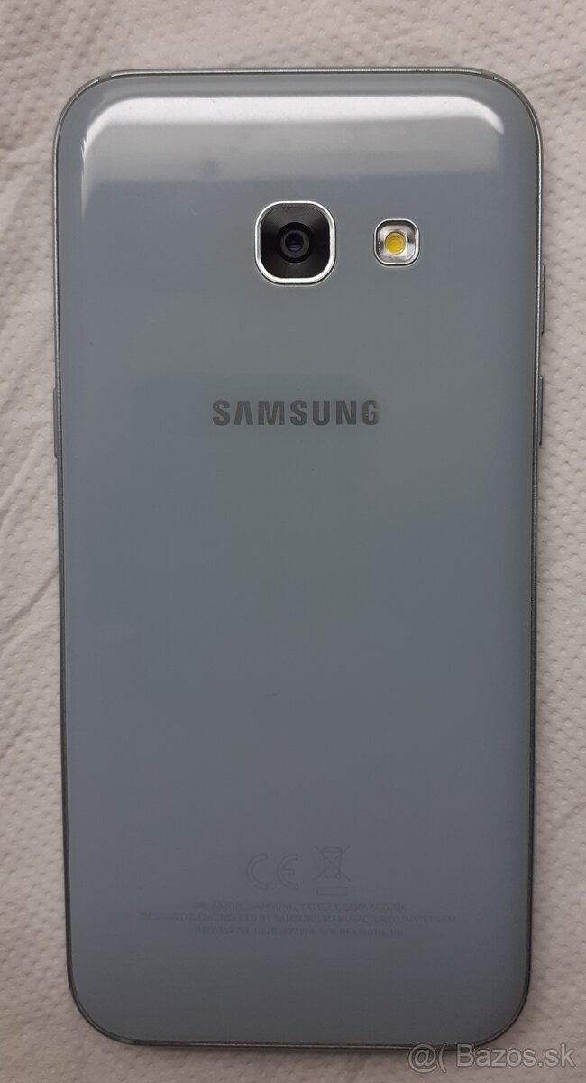 Samsung Galaxy A3 2017 - 3