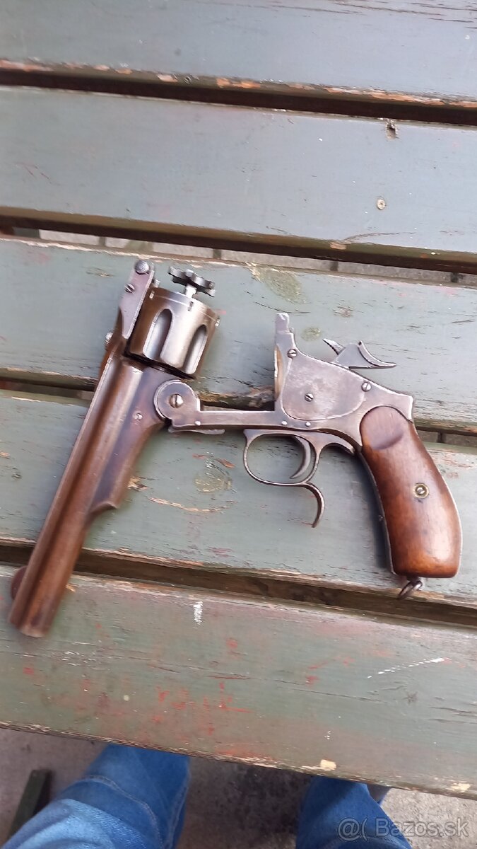 Revolver Smith Wesson Rusian - 3