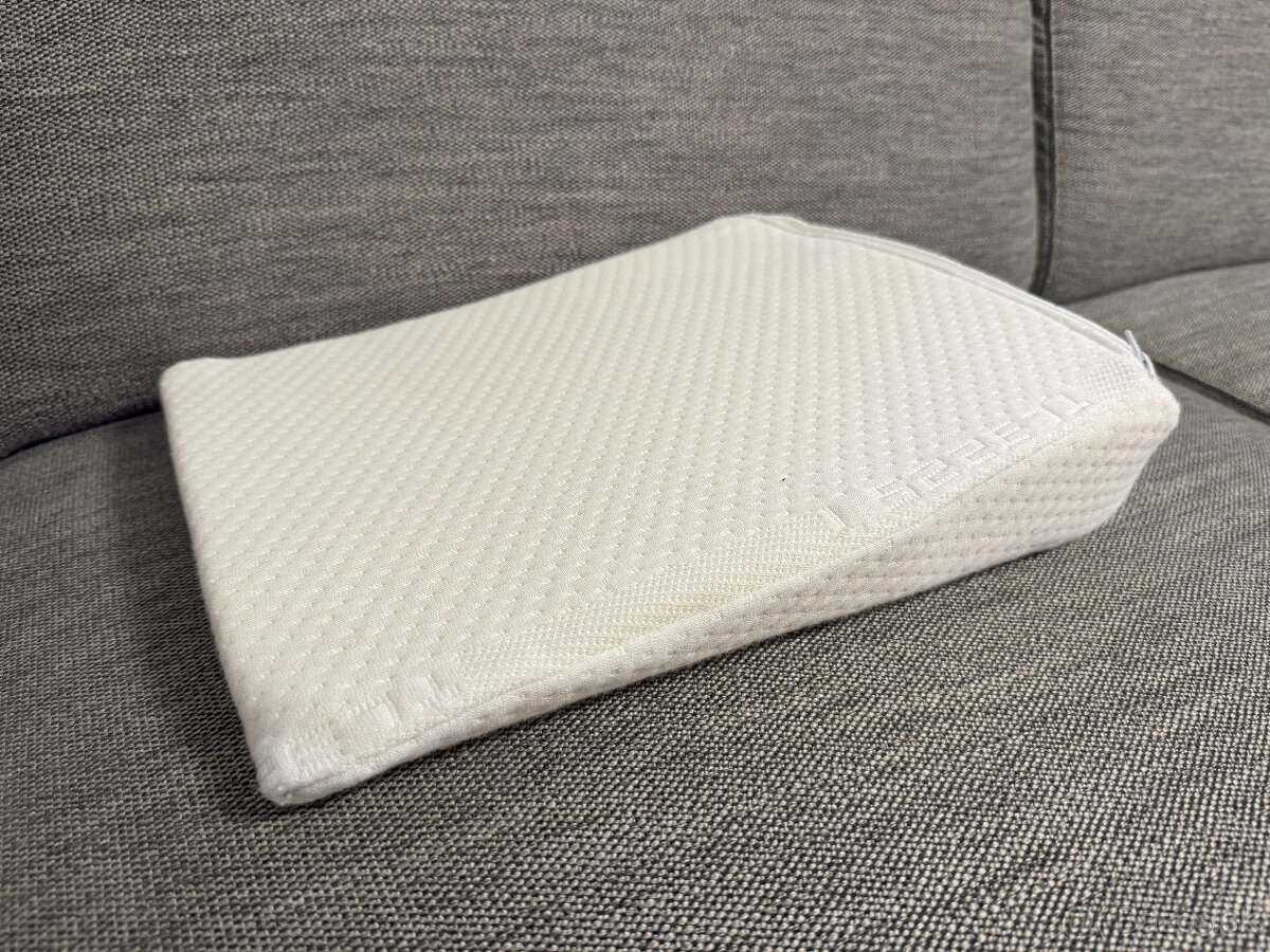 Antirefluxný vankúš pre bábatko - 3