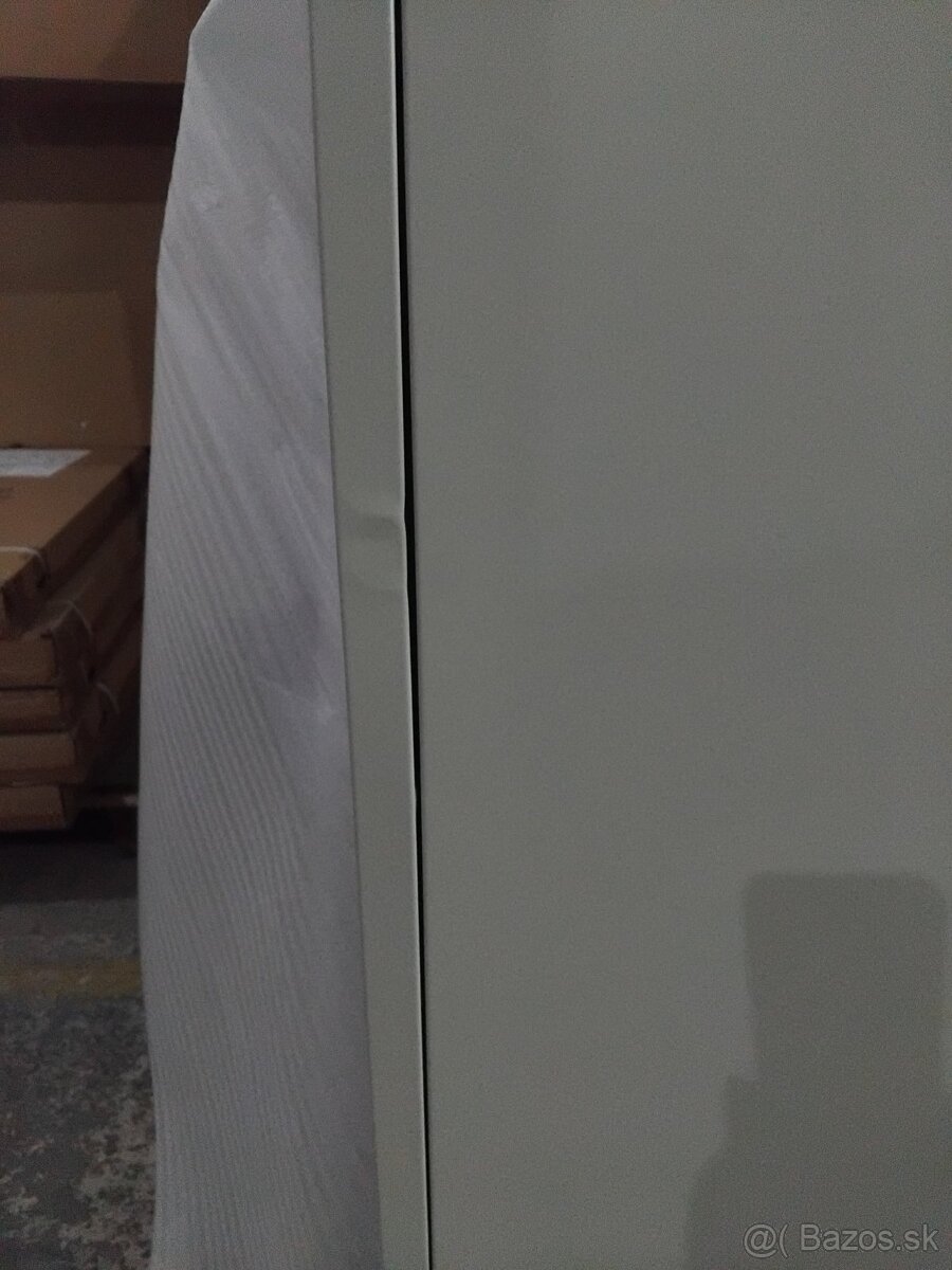 Kancelárska skriňa na dokumenty, 4 police - poškodená - 3