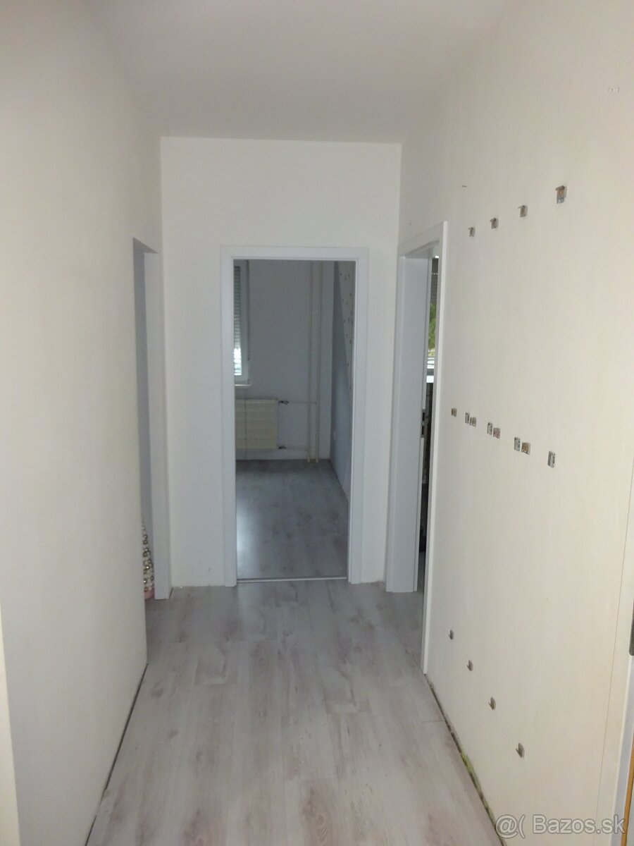 Dražba bytu na ulici S. H. Vajanského v Nových Zámkoch - 3