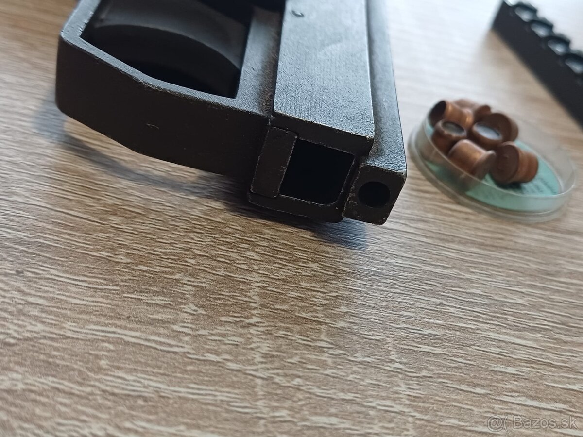 Poplašná pištoľ - 3