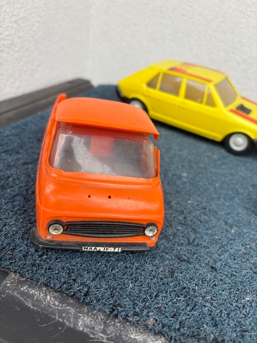 Staré autíčka - 3