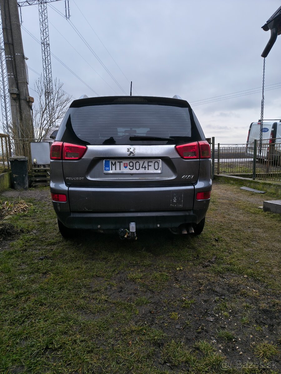 Predám Peugeot 4007 - 3