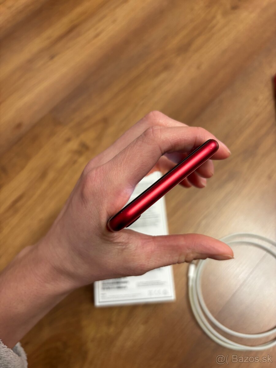 Apple iPhone SE 2020 128 gb RED - 3