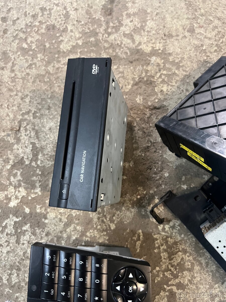 Mercedes w211 comand radio - 3