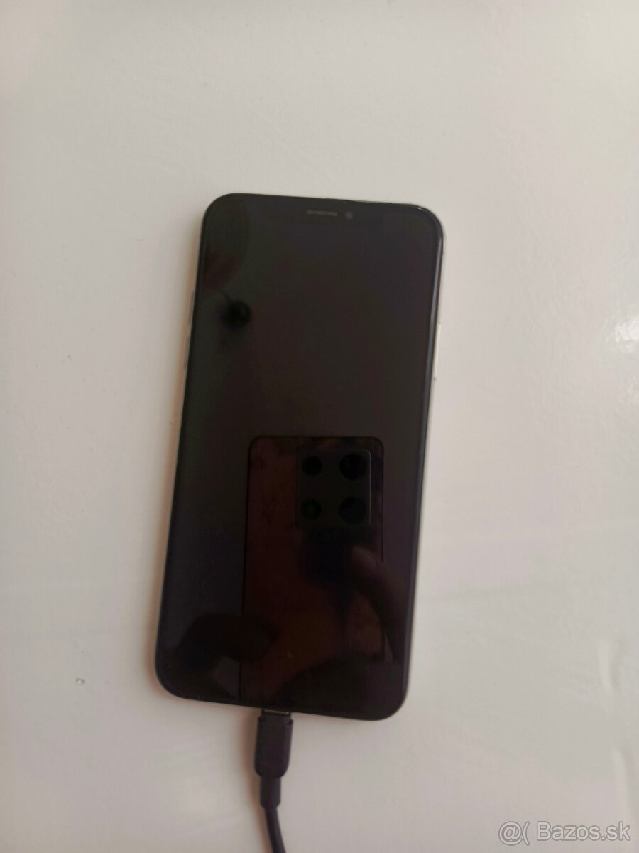 Apple iPhone XS - 3