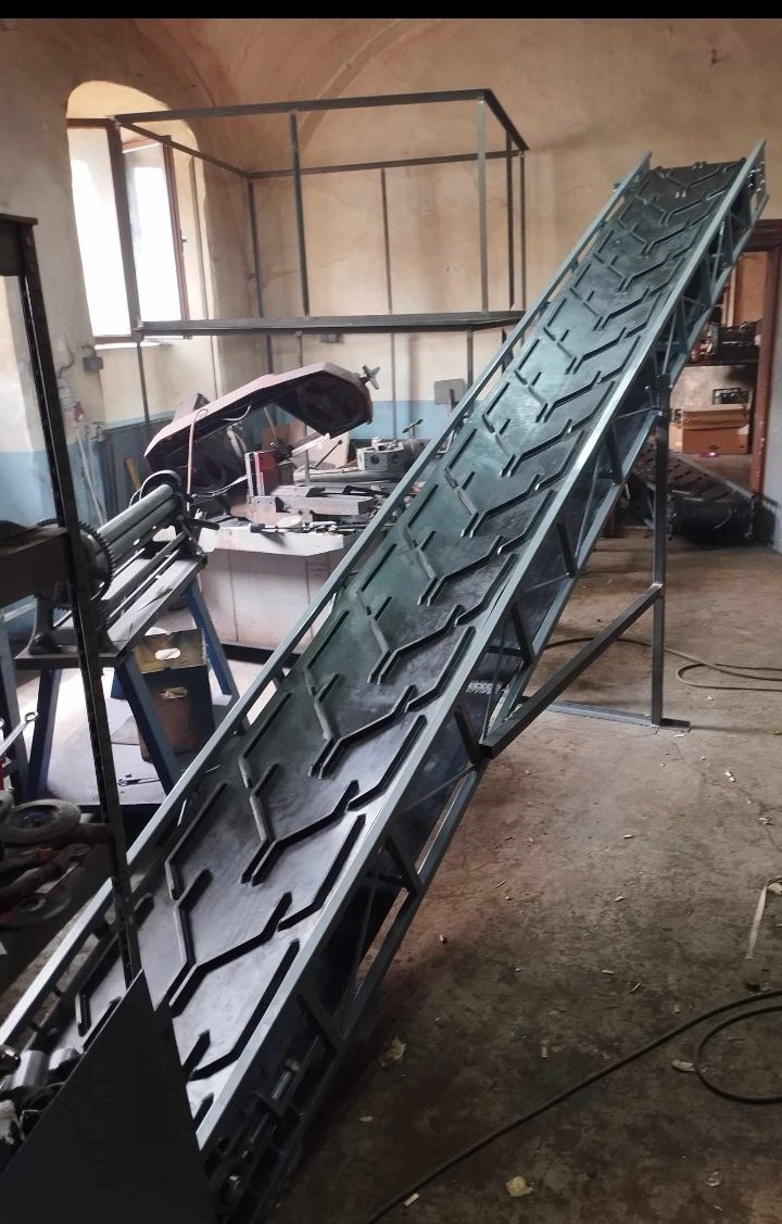 Pásový DOPRAVNIK - 3