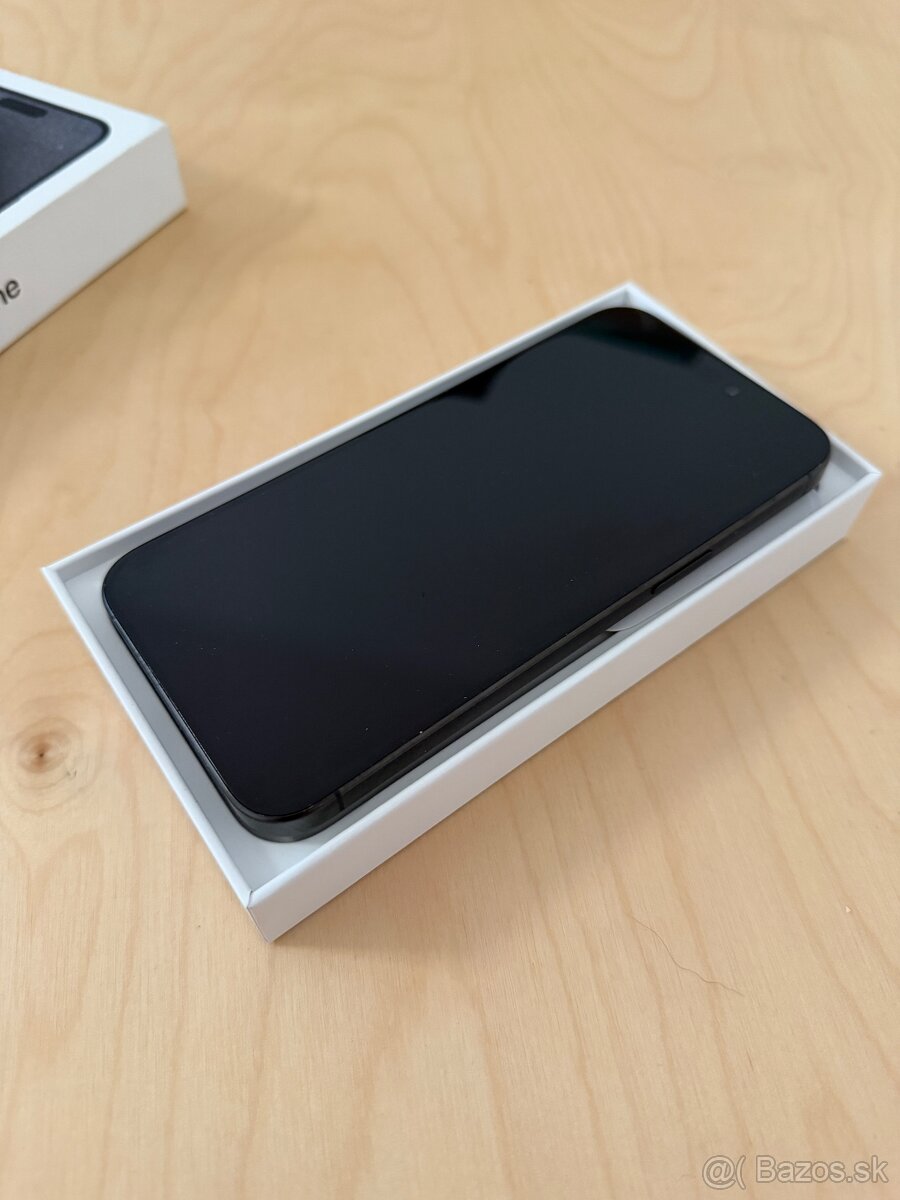 IPHONE 15 PRO MAX 256 TOP STAV 99% BATERIA € 720
- 3