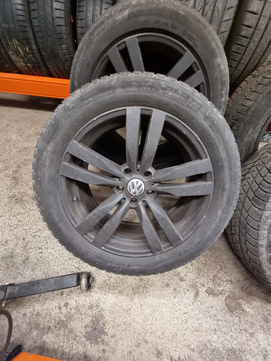 Predám kolesá na bmw 5x120 r19 - 3