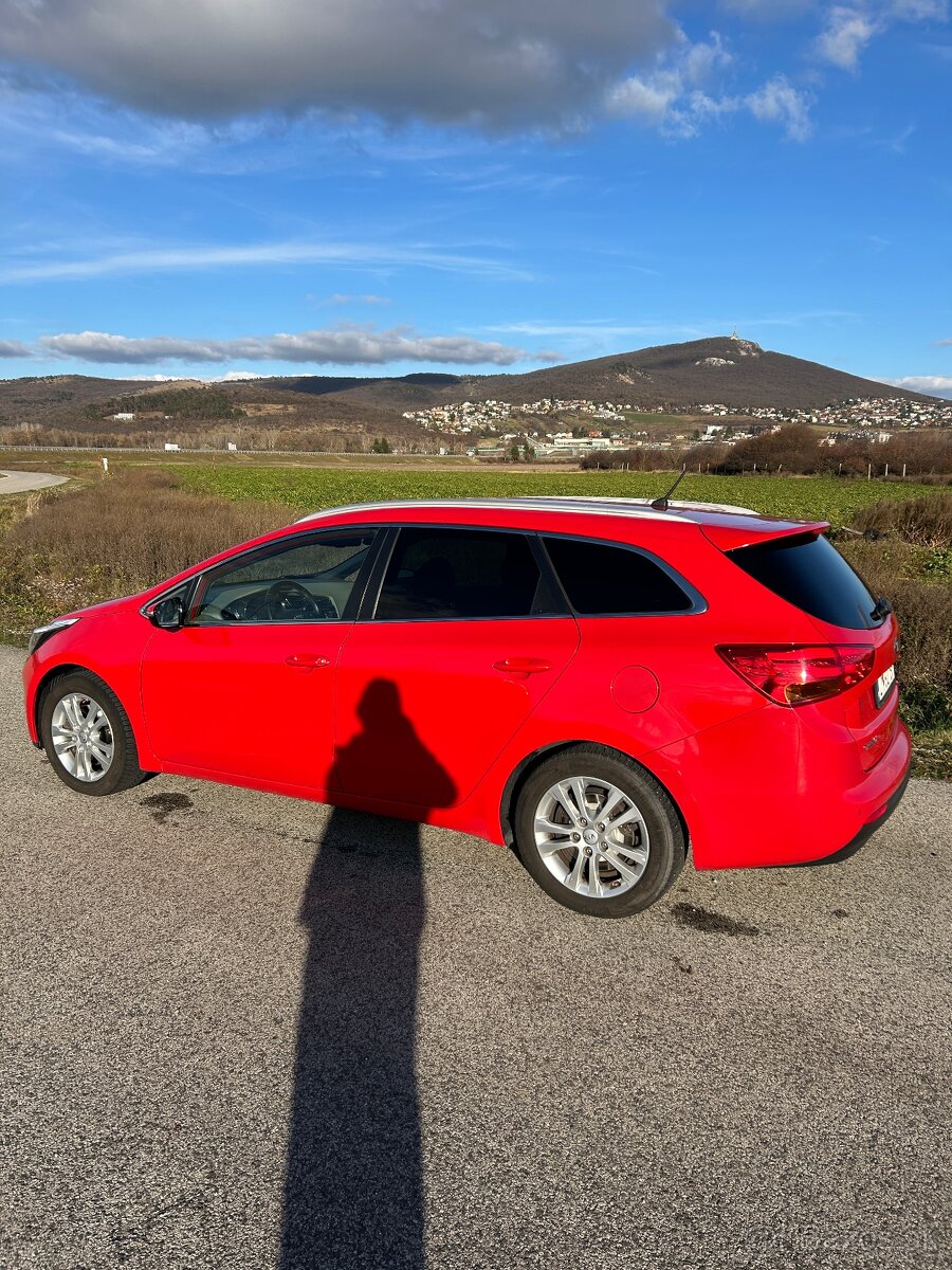 KIA CEED SW 1.6GDI 99KW BENZIN - 3