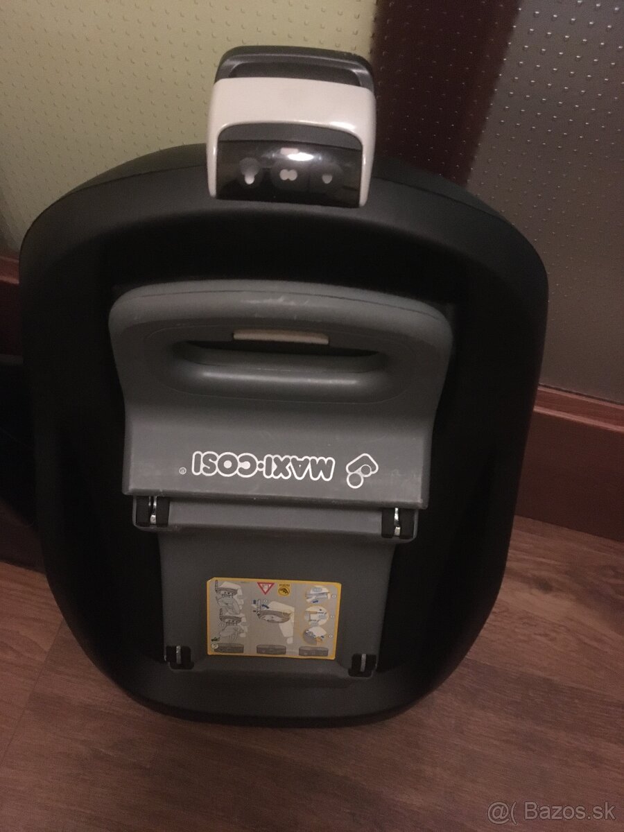 Predam zakladnu Isoxix a Vajicko a autosedacku - 3