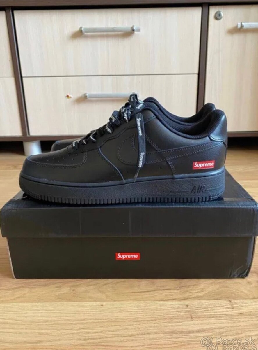 Nike Air Force 1 Supreme - 3