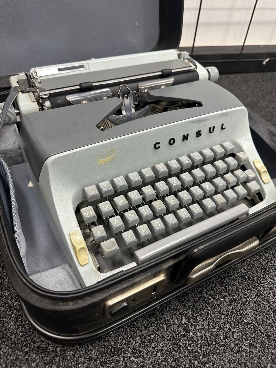 Starý písací stroj (dekorácia) - 3