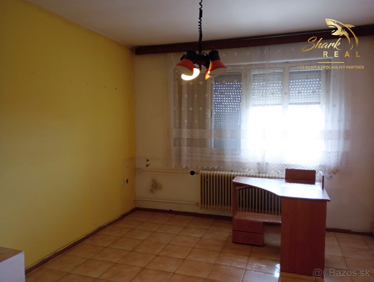 6-izbový rodinný dom v Kovarciach na bývanie i podnikanie - 3