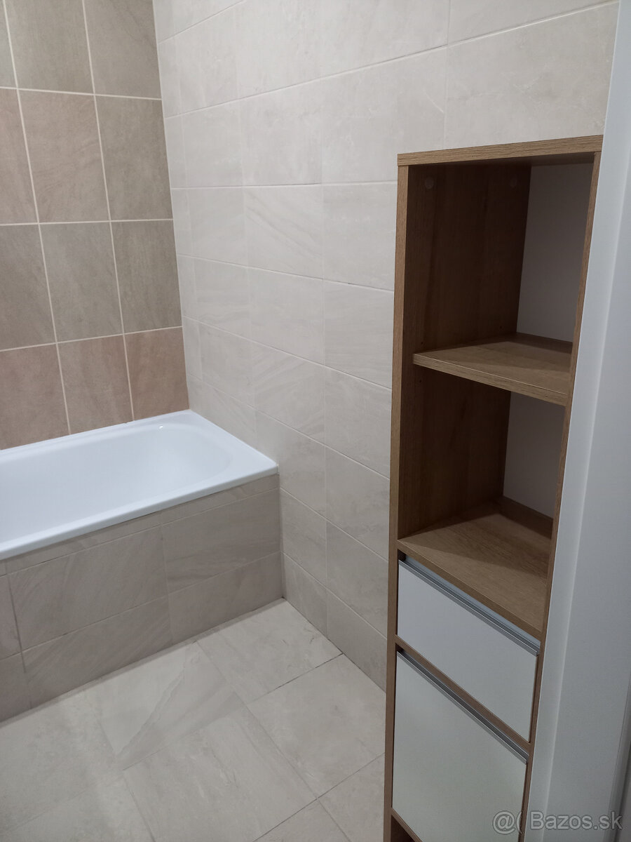 3 izbovy byt SNP PB - 3