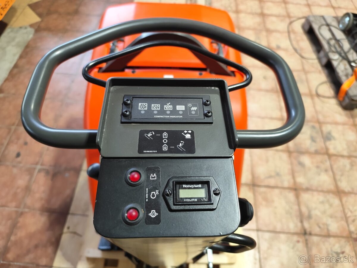 Obojsmerná vibračná doska Husqvarna LG 504 Hatz - 3