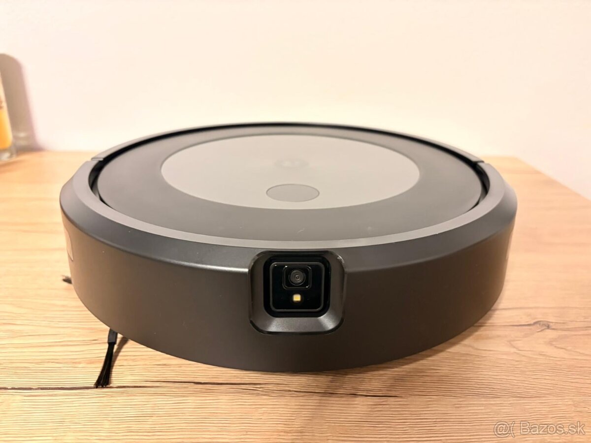 Vysávač iRobot Roomba j7- nepoužitý - 3