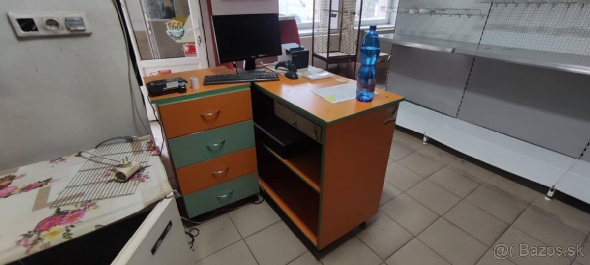 Predám tovarové pulty do predajne - 3