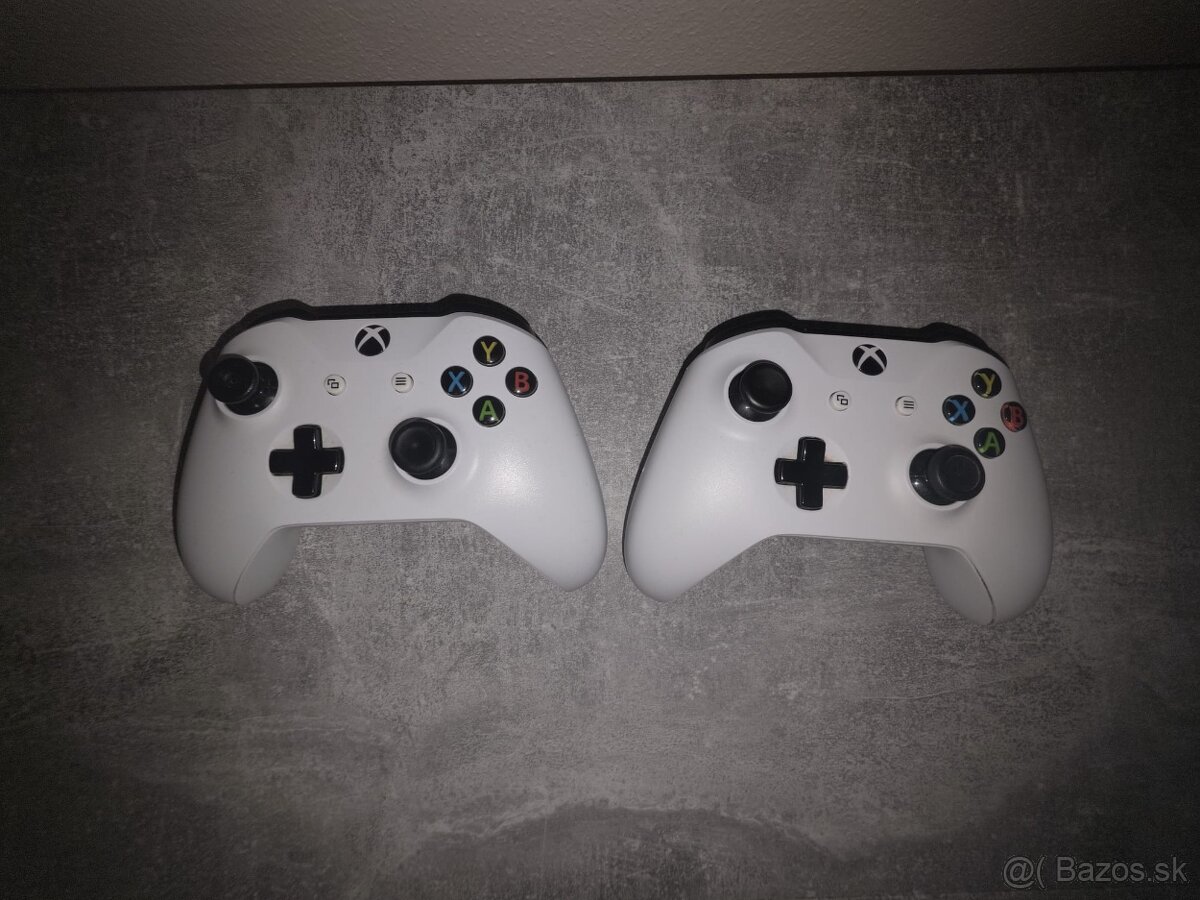 Xbox One S + 2 ovládače + hry - 3
