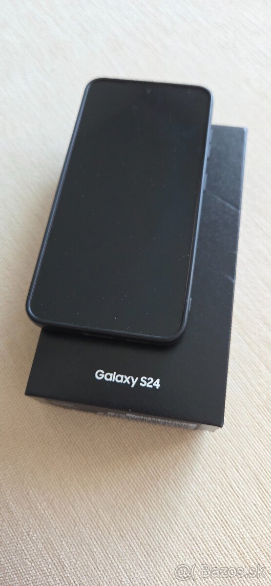 Samsung Galaxy S24 - Onyx Black - 3