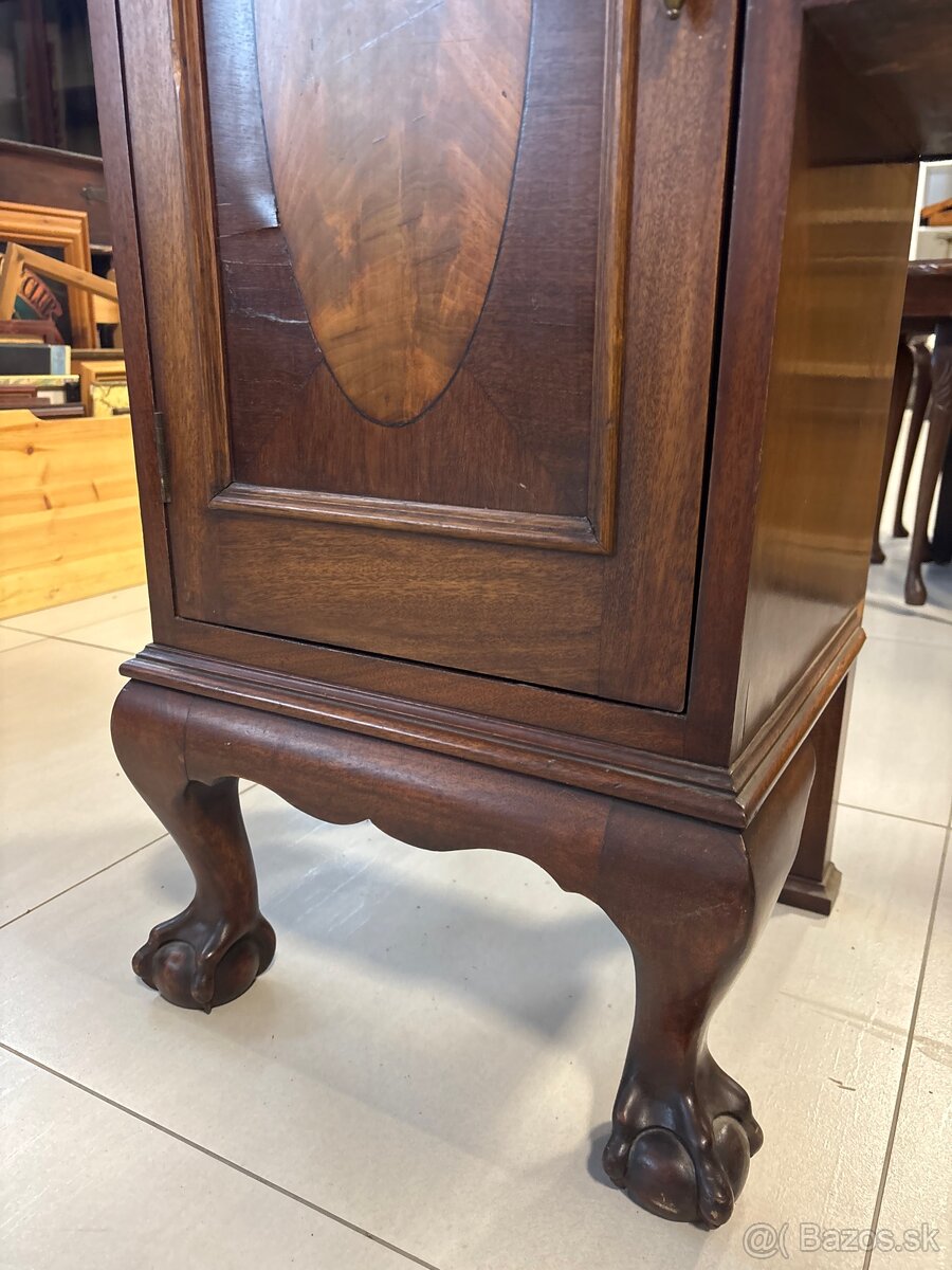 Barokový antický kabinet (bar) - 3