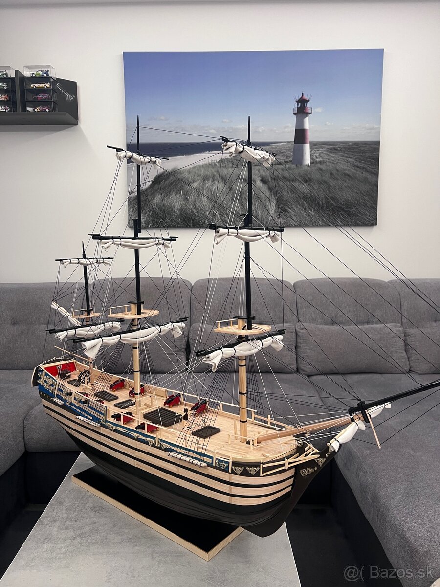 Dreveny model plachetnice. - 3