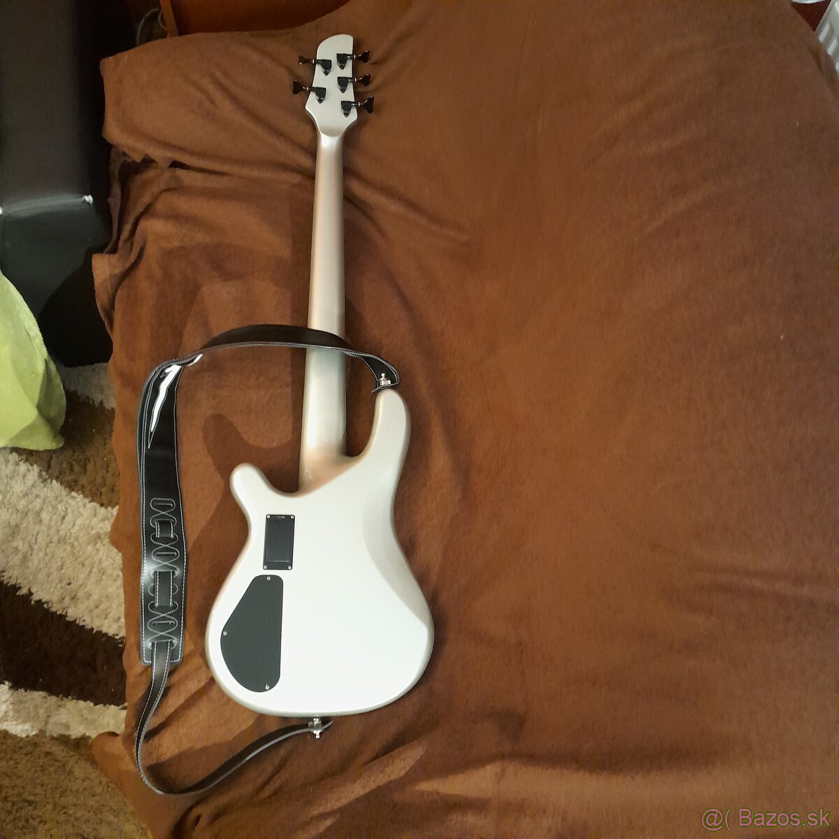 Predám basgitaru Fernandes gravity 5 Deluxe - 3