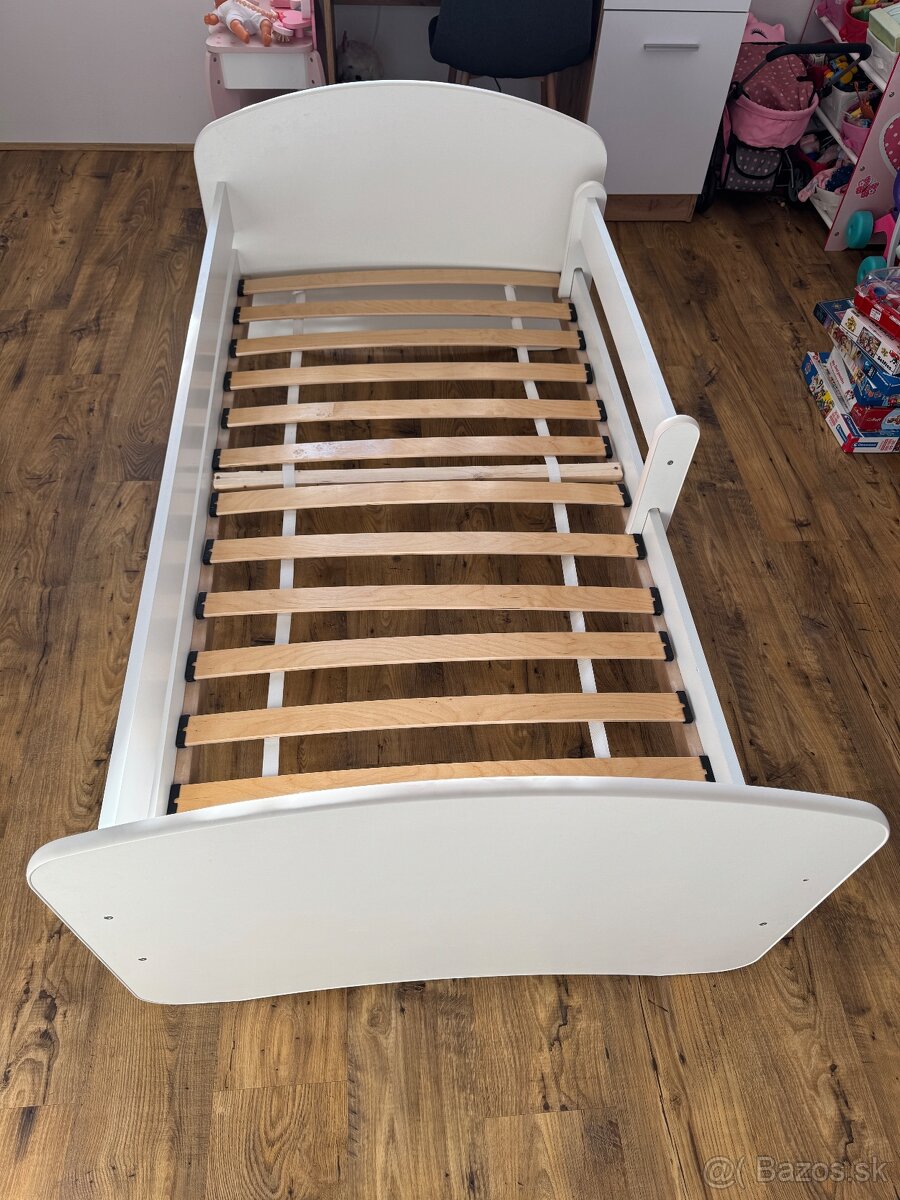 Detská biela posteľ s príslušenstvom - 3