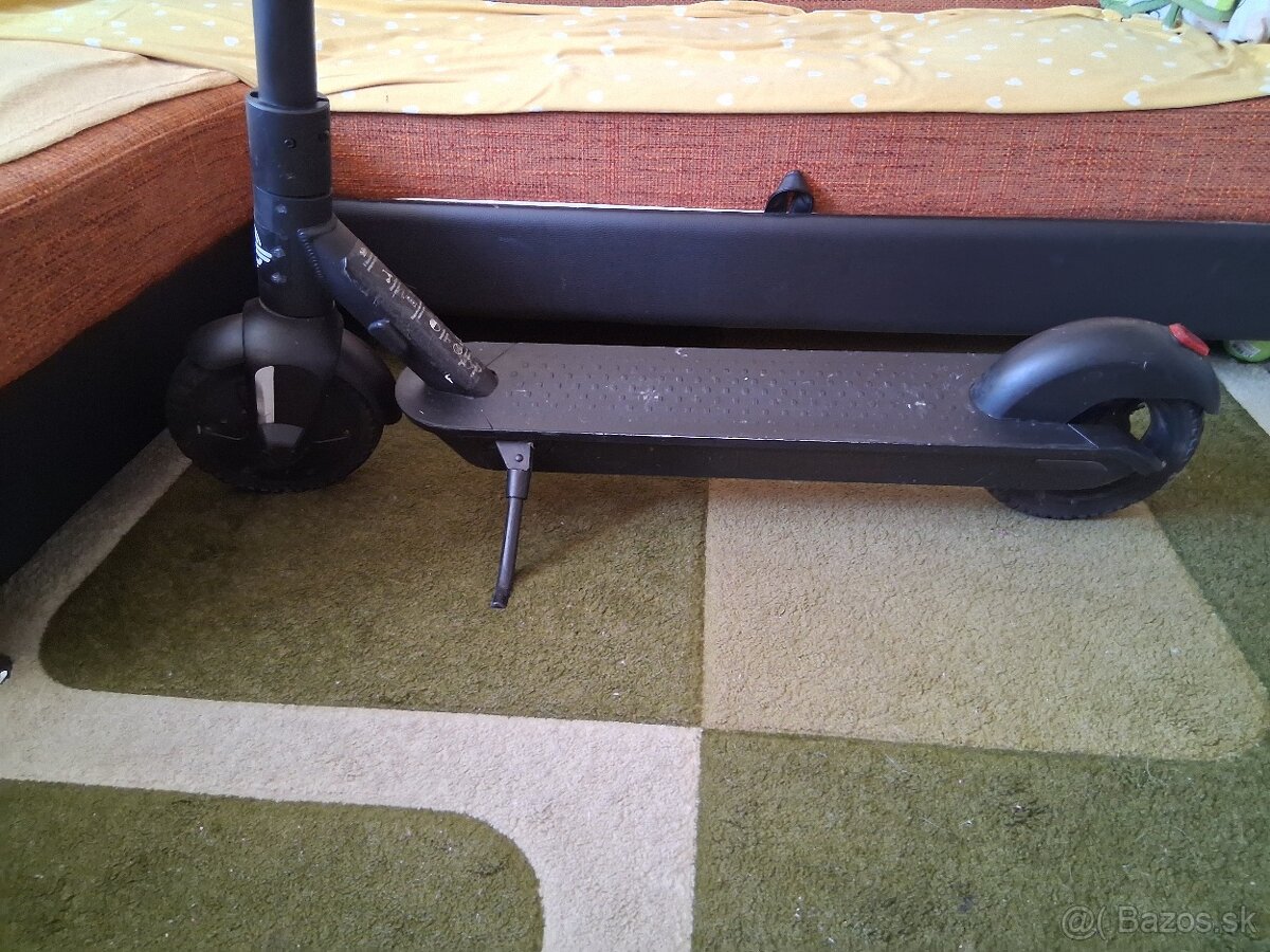 Elektrická kolobežka značky bordel. - 3