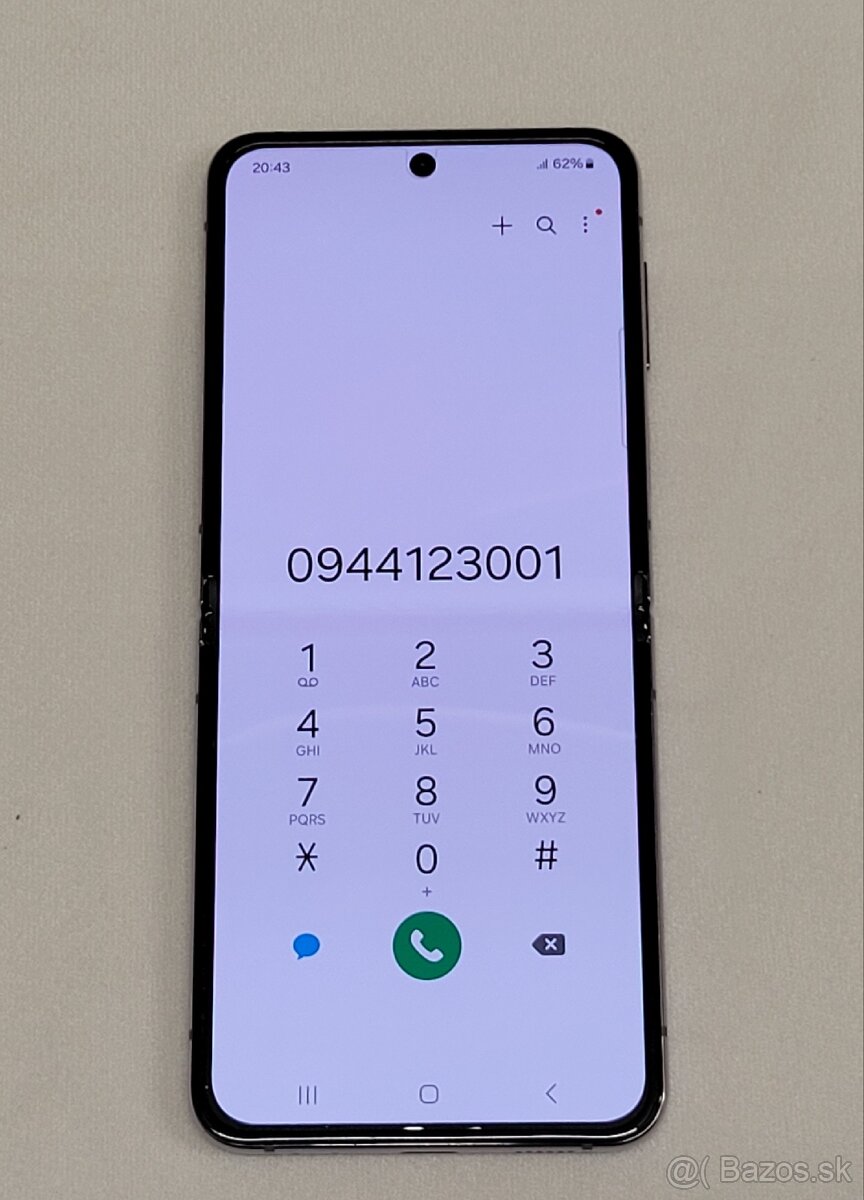 Samsung Galaxy Z Flip 4 - 3