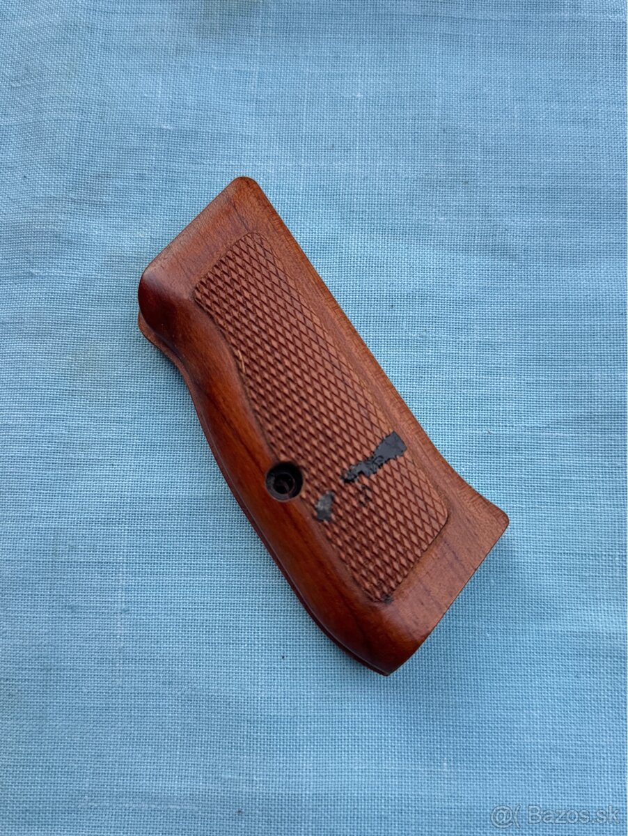 Drevené črienky ČZ75 Compact - 3