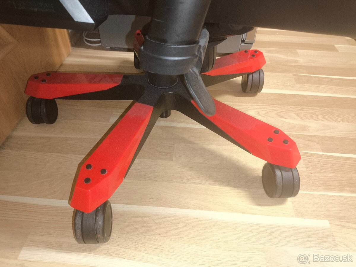 Dxracer červena KING SERIES +vankusik na hlavu a bedrovy - 3