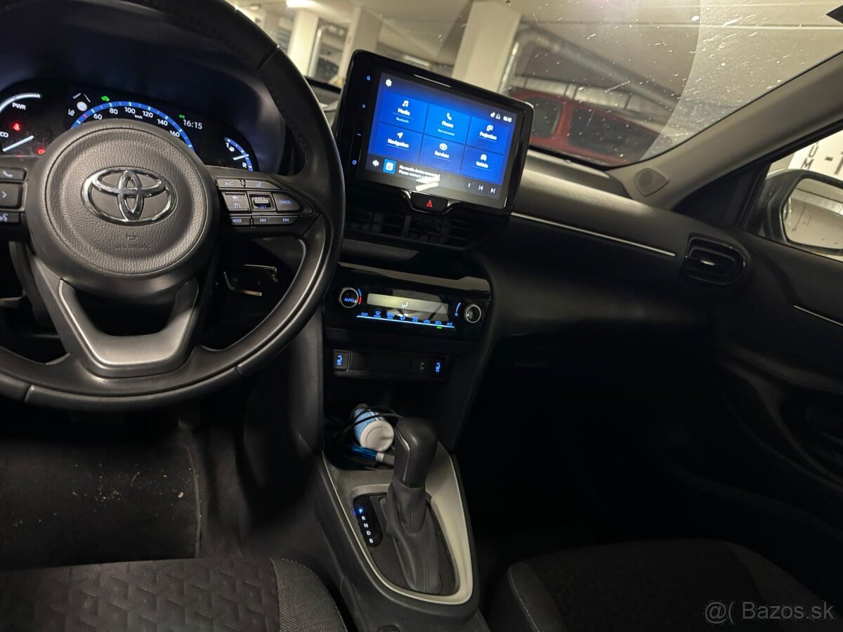 Toyota yaris cross - 3