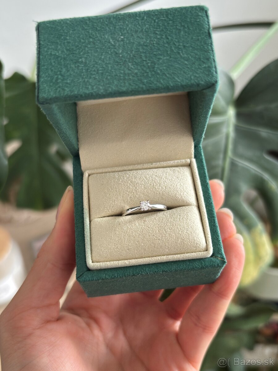 Zásnubný diamantový prsteň z bieleho zlata - 3