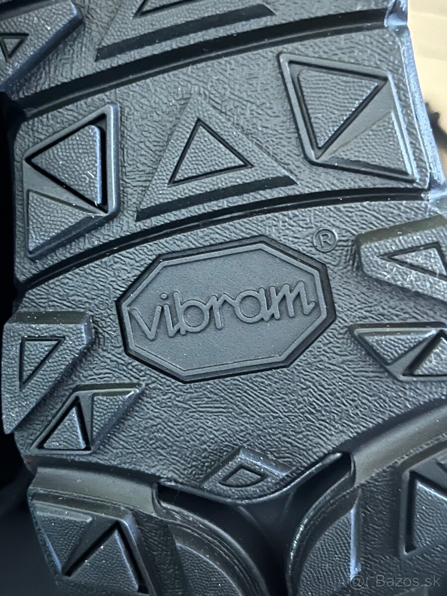 Taras High vysoke /44/ - 3