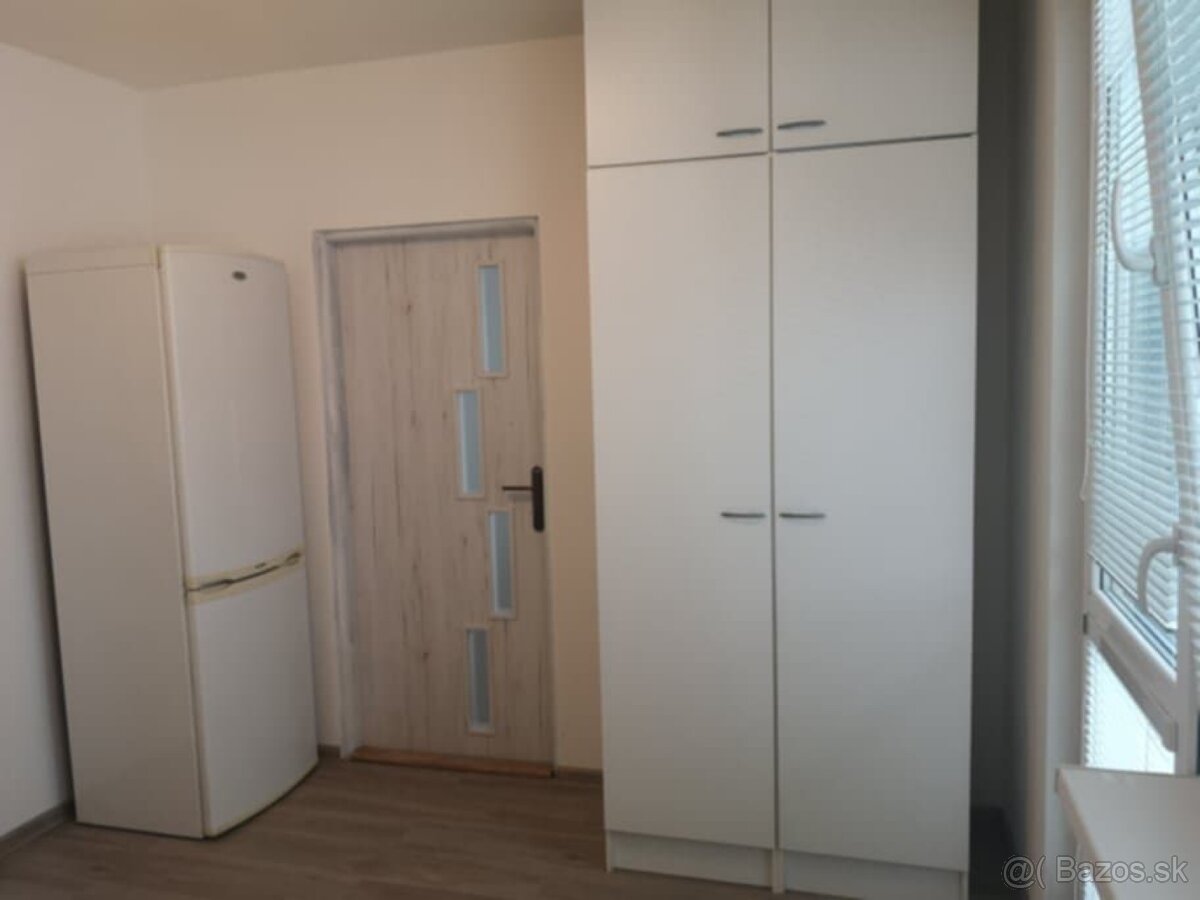 Predám 1- izbový byt Nitra Chrenová - 3