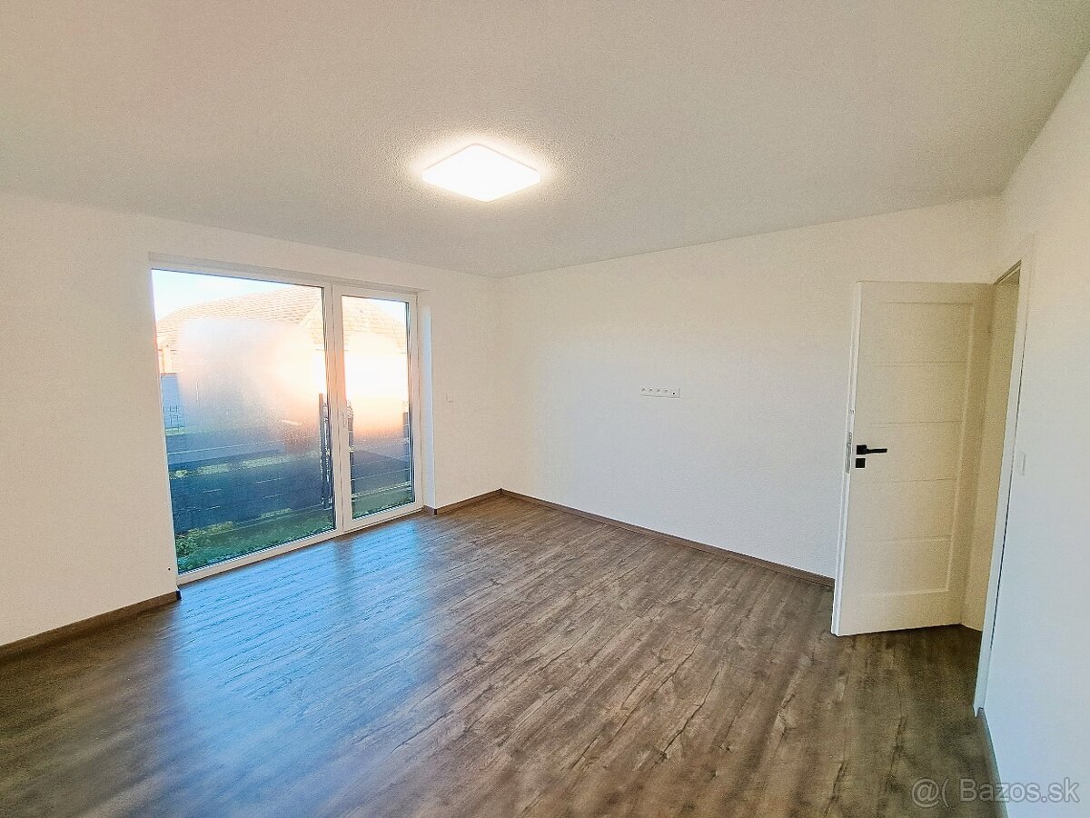 SKOLAUDOVANÁ NOVOSTAVBA-4i RD Brezina - 3