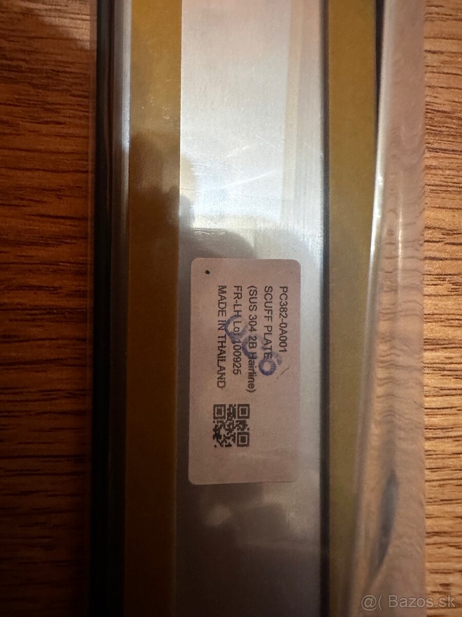 Corolla Cross - prahové listy - 3