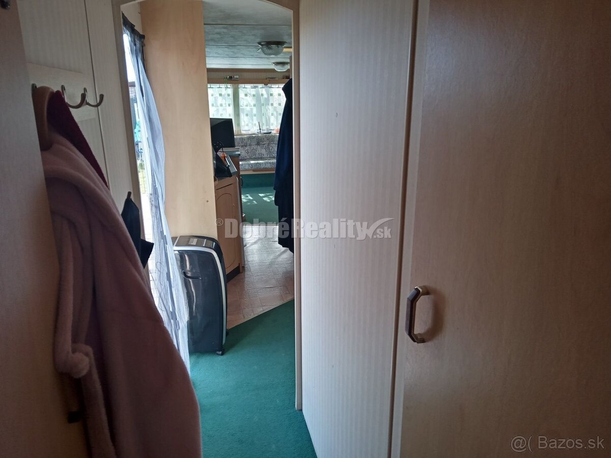 Parádny pozemok s mobilným domom na predaj - 3