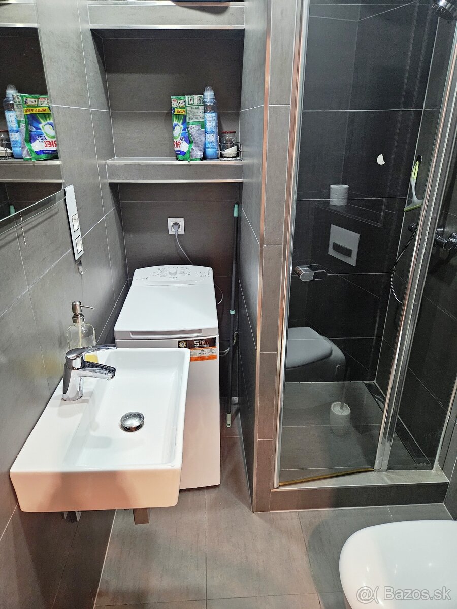 Prenájom 1 izb. bytu Košúty1 - 3