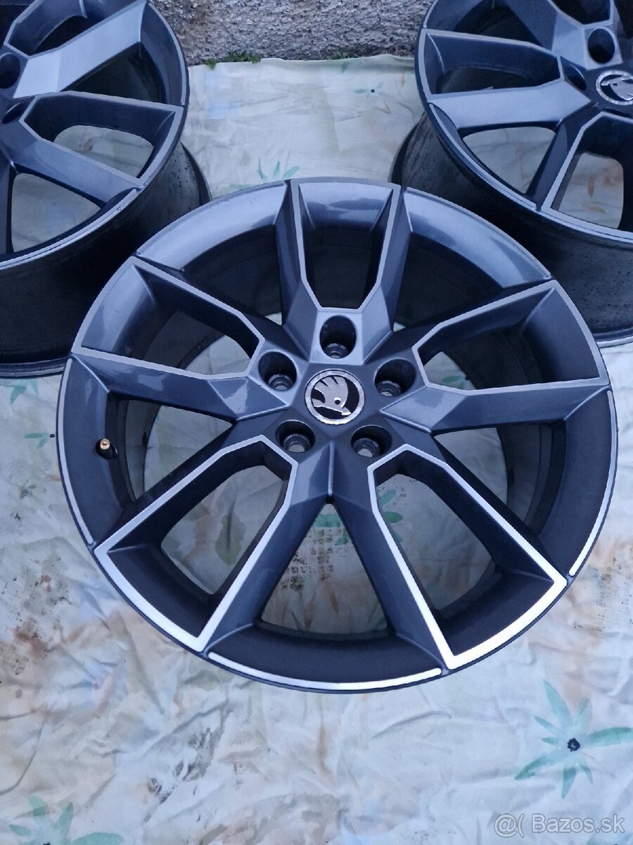 Skoda gemini rs r18 5x112 - 3