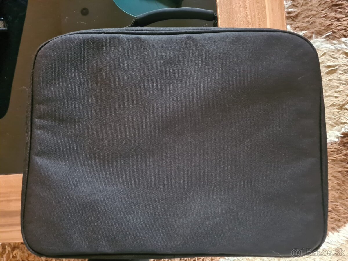 Predám notebookovu tašku, značka Targus - 3