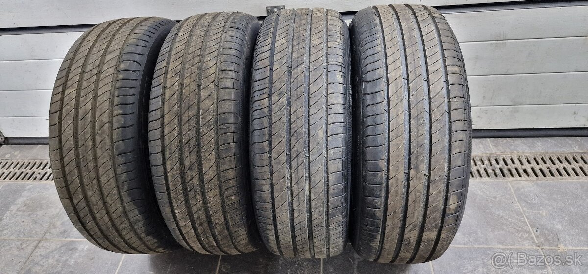 205/55 R17 - 3