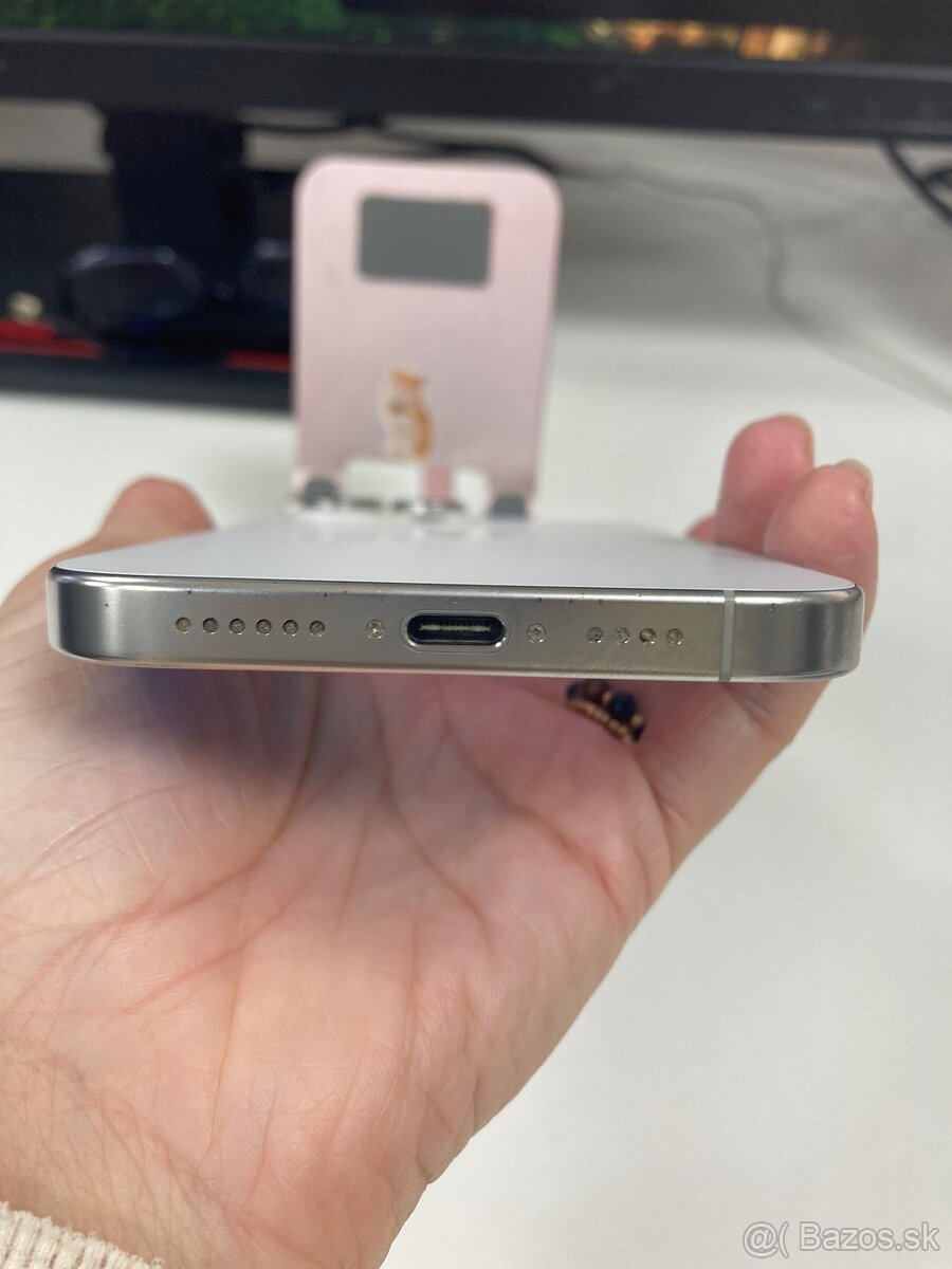 Apple iPhone 16 Pro Max 512 GB White Titanium - Batéria 94% - 3