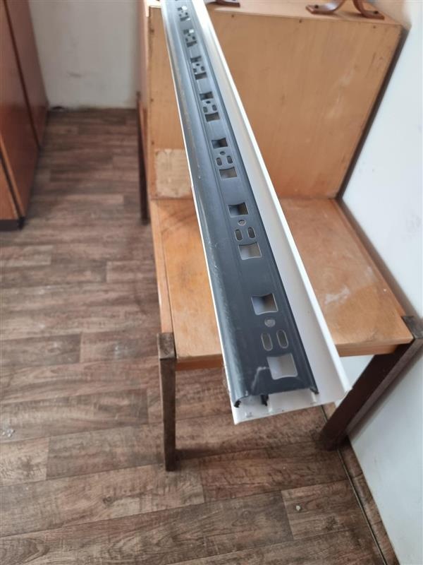 Listy, podlahove, nove, biele, 20 m - 3