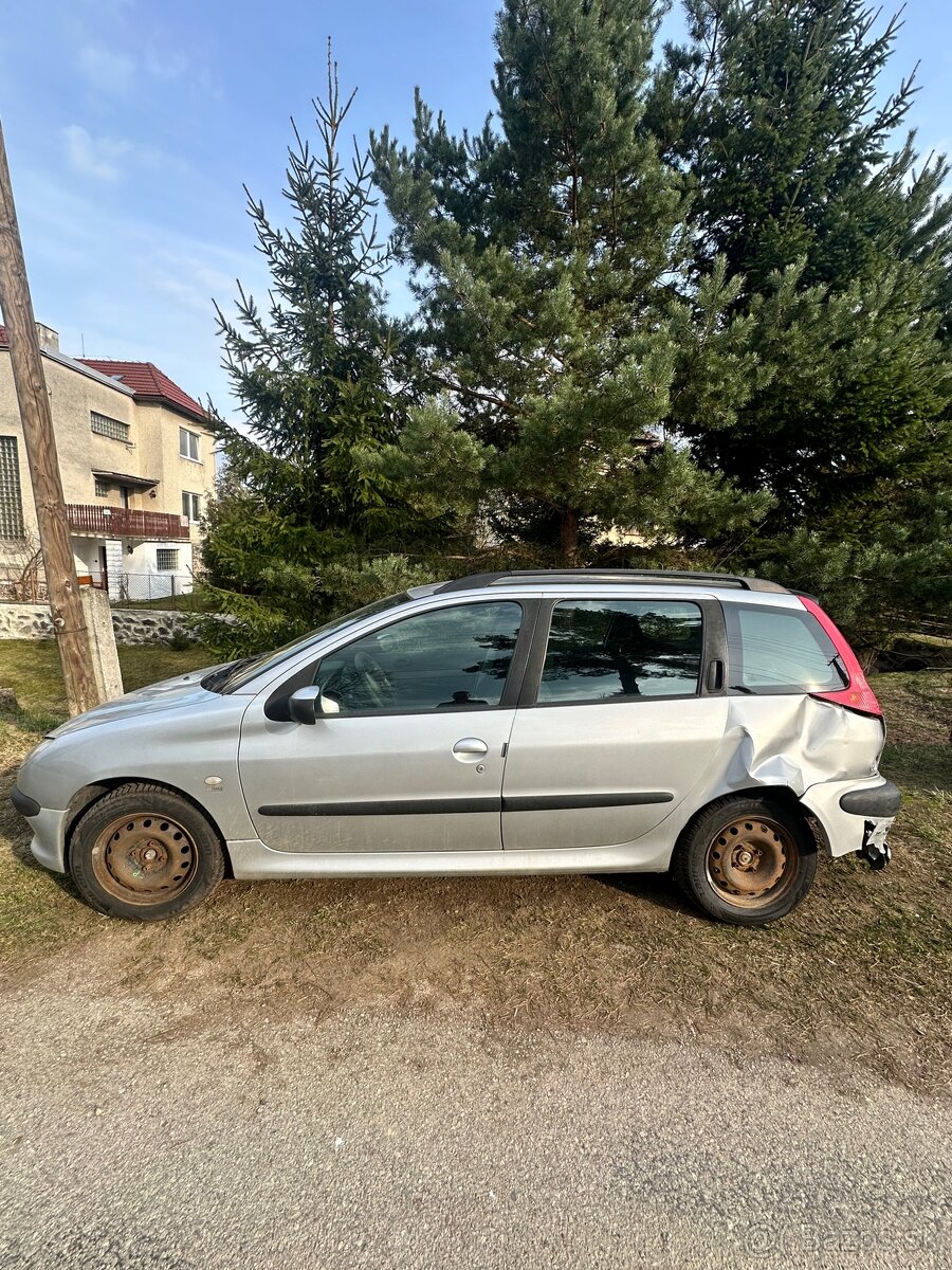 Peugeot 206 - 3