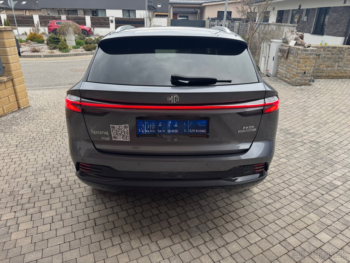 MG HS Hybrid+, 9/2025, 3300 km - 3