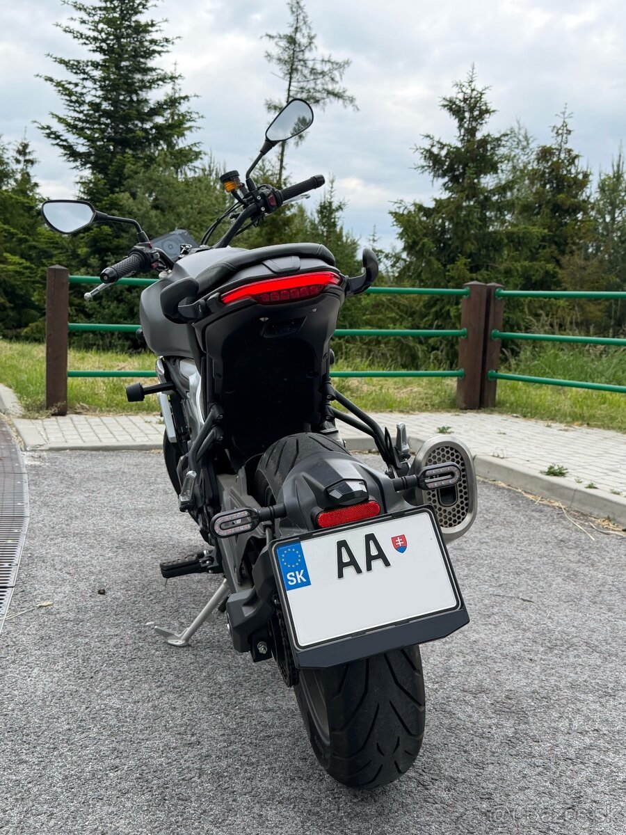 VOGE 500 AC - 3